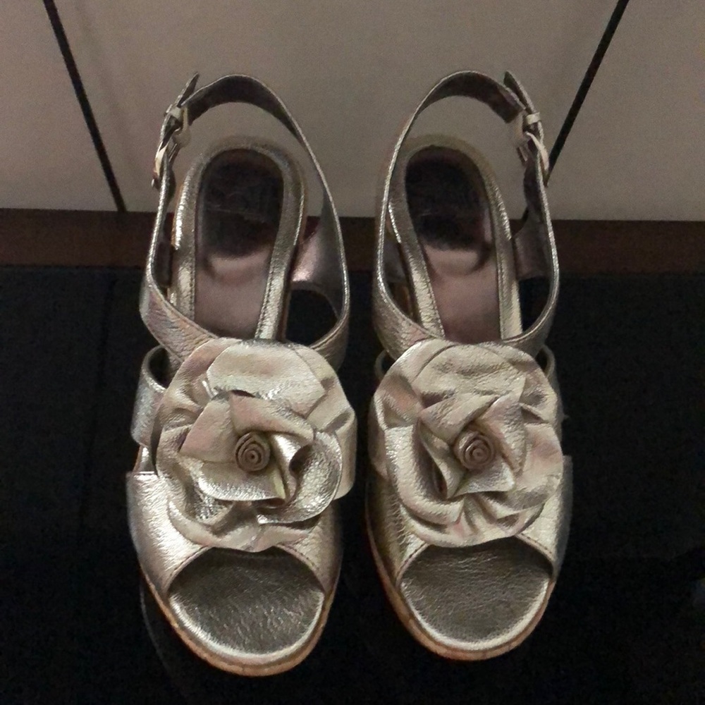 Gold sandals from Soft